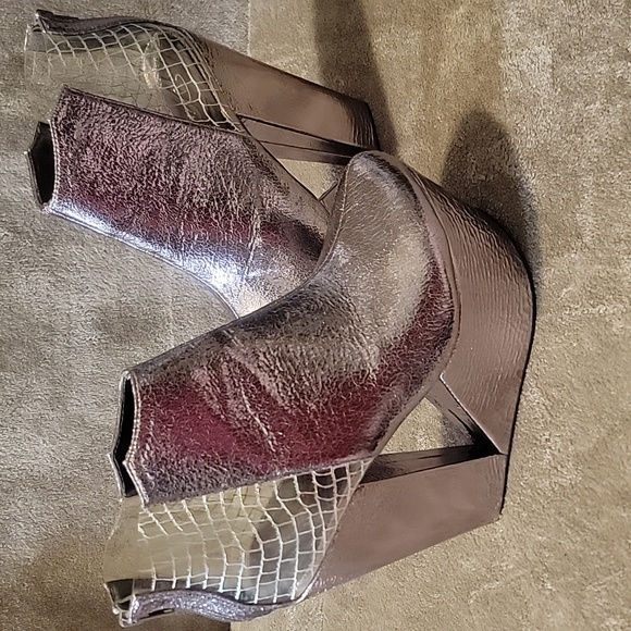 Privileged collection Platform Ankle Boots - Picture 1 of 17